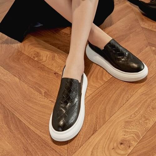 MKKHOU Fashion Casual Loafers 2021 New Spring Genuine Leather Round Toe Weave Pattern Thick Bottom Increased Leather Shoes
