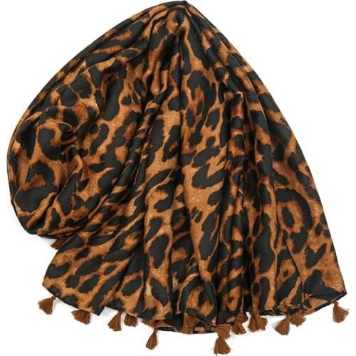 2020 New Arrival Leopard Scarf Shawls Women Large Size Hijabs High Quality Printed Muslim Head Wraps Fashion Mufflers 1PC Retail