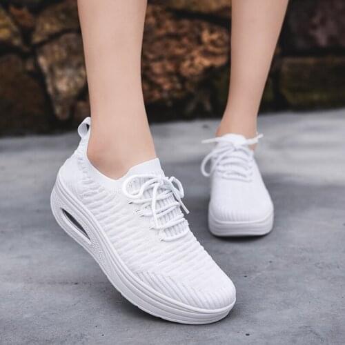 Sport Shoes Women running Thick Sole Shoes Flying Weave Platform Shoes Ladies Toning Shoes Wedge Sneakers Breathable Rocking Sho