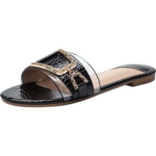 2021 New Womens Slippers Summer Faux Patent Leather Sandals Fashion Rhinestone Flip Flops Black Cozy Indoor Shoes Plus Size 42
