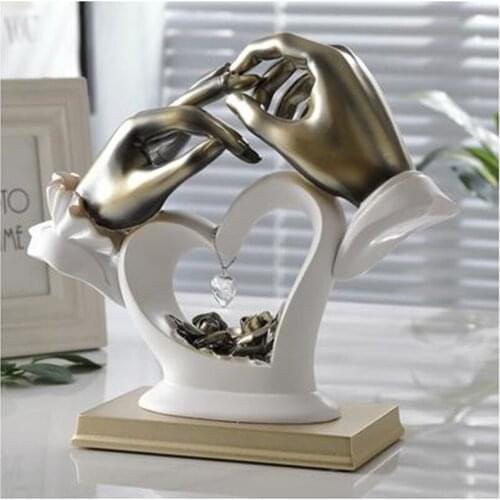 EUROPEAN-STYLE CREATIVE WEDDING ANNIVERSARY GIFTS, BEAUTIFUL WEDDING DECORATIONS, LOVE ARTWORKS, RESIN HAND STATUES