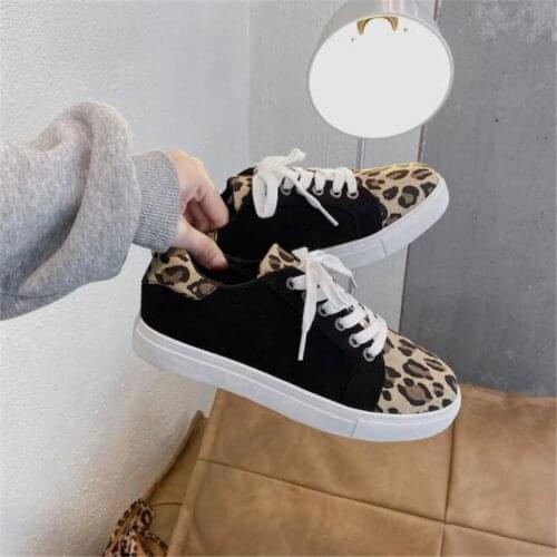 New womens sneakers fashion leopard print round head shallow mouth flat non-slip lightweight comfortable casual shoes women