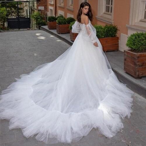 Booma Off Shoulder Ball Gowns white Wedding Dresses Soft Tulle 3D Appliqued Long Sleeve Bohemian Princess Bridal Gowns Backless