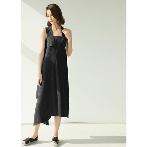 Miyake pleated 2020 Summer little sexy strapless halter sweather dress New design dress plus szie flavor tropical party dresses