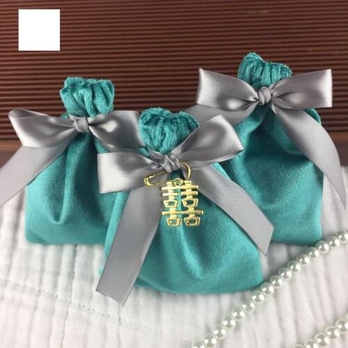 PASAYIONE Necklaces