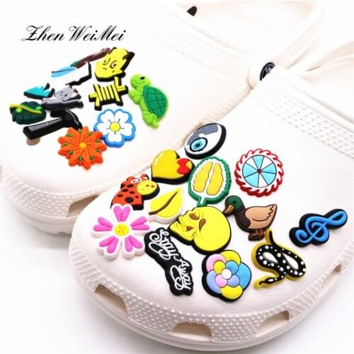 Shoe Accessories Apparel Bag Shoe Charms Accessories Musical Note Leaf Animals Shoe Decoration for Jibz Kids Party X-mas Gift