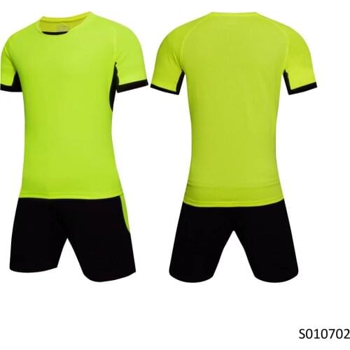 Chinese factory straight sale wholesale low price the best quality football soccer shirt and shorts match uniforms game kits