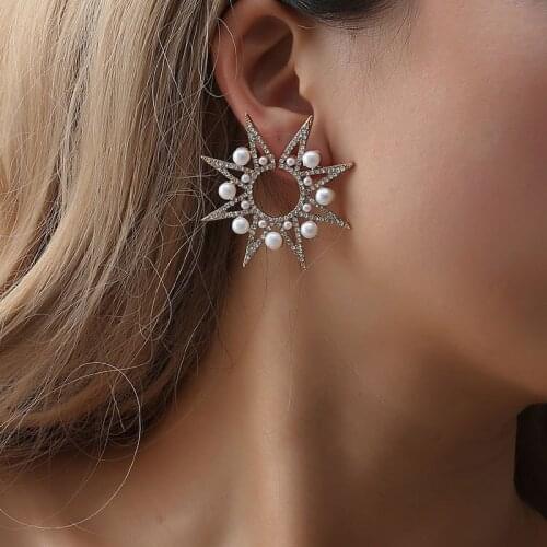 Fashion Geometric Exaggerated Alloy Crystal Pearl Luxury Sun Flower Earrings For Women Vintage Metal Stud Jewelry Wholesale