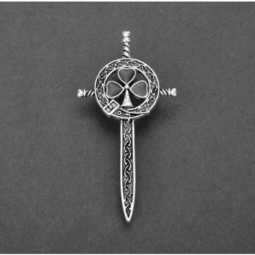 Fashion Movie Viking Norse Jewelry Celts Knot Cross Brooch Pins Viking Accessories Cross Heart Badge Brooch Gift For Women Men