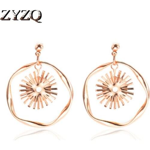 ZYZQ Classic Fashion Sun Flower Shaped Earrings For Women Luxury Trendy Accessories Birthday Gift For Girlfriend Wholesale Lots
