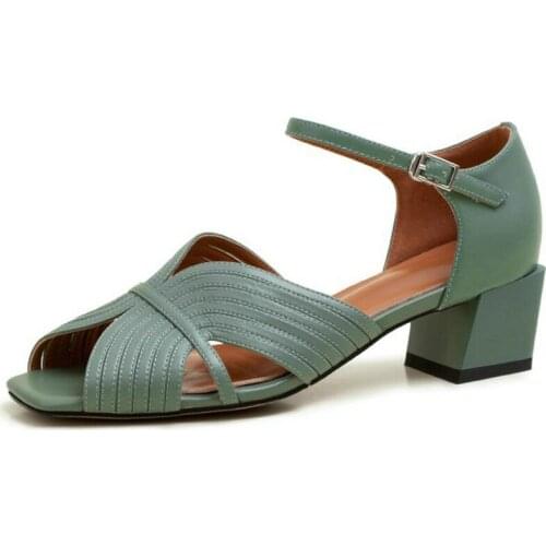 SHININGTHROUGH Women's Shoes With A Strap
