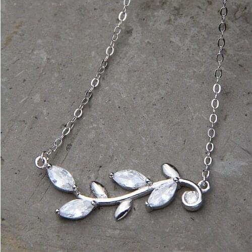 Classic Solid 925 Sterling Silver Exquisite New Jewelry Micro Pave Zircon Crystal Leaves Pendant Necklace Female Jewelry
