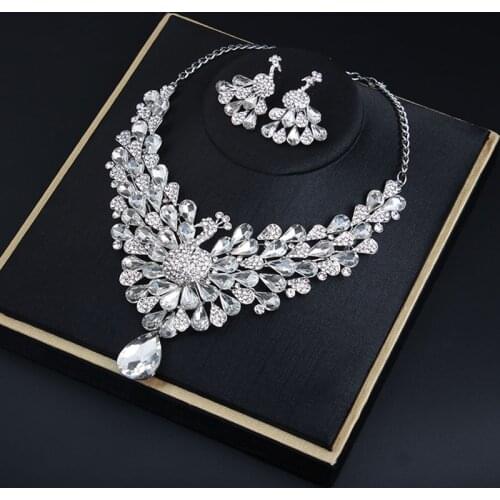 Necklace Earrings Set European and American Super Flash Crystal Gemstone Peacock Bridal Party Dress Pendant Necklace Wholesale
