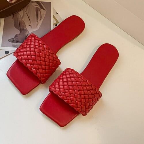 Open-toe Flat Slippers Fashion Temperament Braided Charm Set Foot Vacation Beach Sandals Casual Flip Flops Women Shoes Plus Size