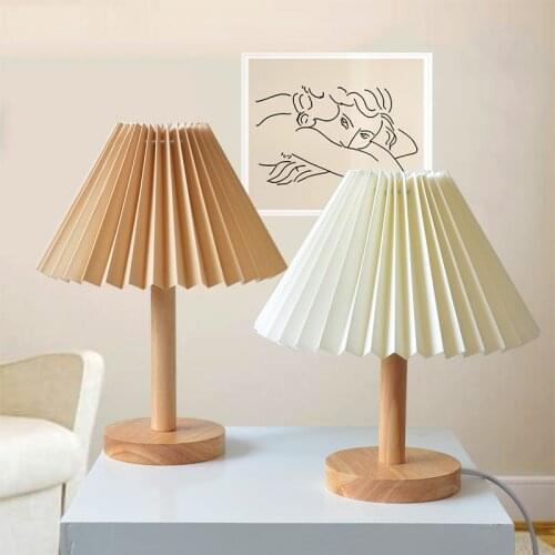 Nordic Style Vintage Pleated Solid Wood Table Lamp Bedside Lamp Bedroom Decorative Table Lamp Home Decor Night Light