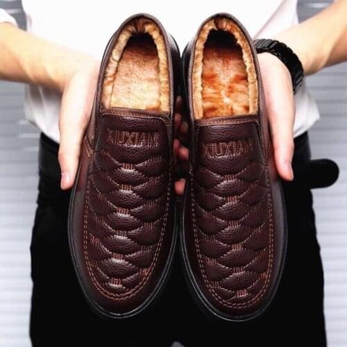 Cotton Mens Winter Shoes All-match Fashion Men Casual Non-slip Shoes With Fur Plus Velvet Thickening Leather To Keep Warm