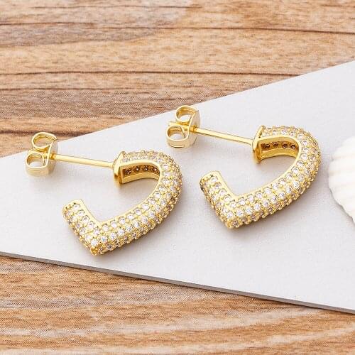Simple Design Gold Silver Color Crystal Earrings Hollow Heart Cubic Zirconia Stud Earrings For Women Fashion Statement Jewelry