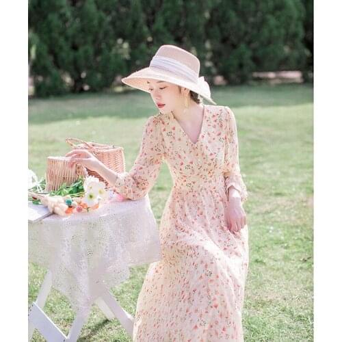 Autumn Dress 2020 New Retro Long Dress Slim Waist Floral Prnt V neck Skirt Fairy Dress A-Line Vintage Long Sleeve Button Korean