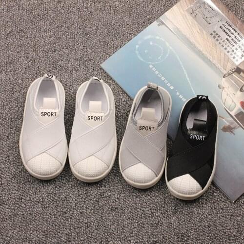 2021 Childrens Casual Shoes Girls One-step Shoes Boys Soft-soled Non-slip Street Shooting Students Fashion Flats Hot Shoes Kid