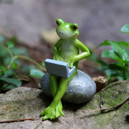 Creative Cute Cartoons Resin Frog Sculpture Ornaments Home Outdoor Courtyard Micro Landscape Crafts Miniature Garden Decoration