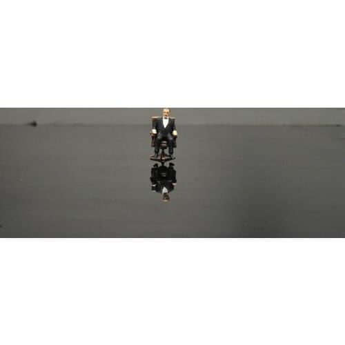 1/64/43 Scale Resin Die-casting Seated Godfather Car Model Decoration Model Scene Layout Collection Decoration Toy