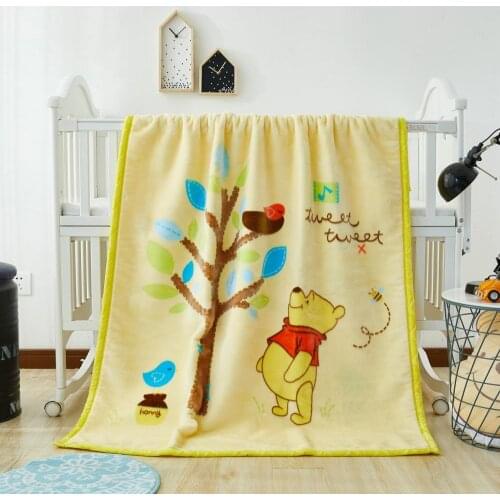 Disney Cute Winnie the Pooh Blanket Childrens Kids Bedroom Decor Polyester Flannel Cartoon Character Printing Yellow Blankets
