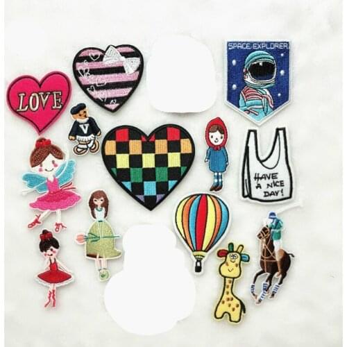 50pcs/lot Embroidery Patch Letter Clothing Decoration Space Vest Love Heart Girl Bow Balloon Strange Things Heat Transfer Badge