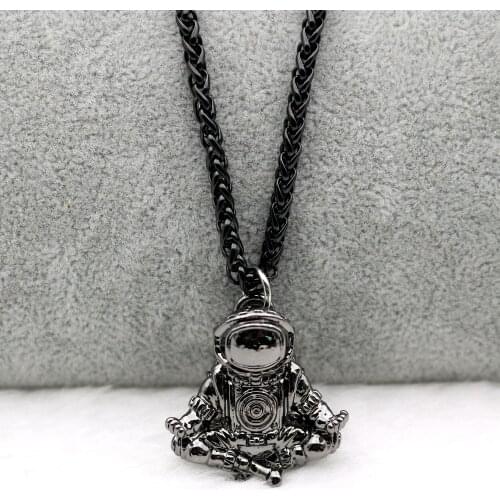 Black Color Astronaut Necklace Universe Spaceman Pendant Stainless Steel Chain Men Rock Party Novelty Space Jewelry
