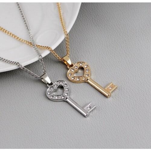 Creative New Key Heart-shaped Pendant Necklace Charming Womens Gold Silver Color Clavicle Chain Exquisite Zircon Jewelry Gift