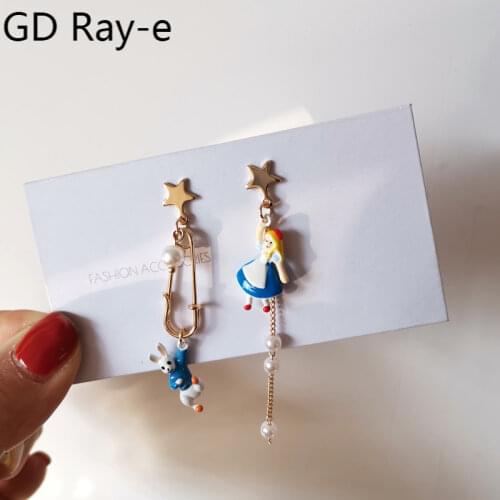 2021 New Fashion Cute Asymmetry Cartoon Earrings Pearl Rabbit Rrincess Earring Sweet Star Pearl Tassel Earrings for Women 1041