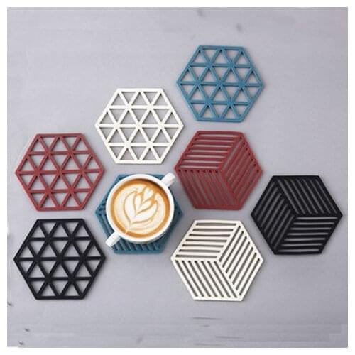 Silica Gel Dining Table Cushion Heat Proof Mat Nordic Scald Preventing Met Coasters Household Kitchen Pot Mat Dish Mat Cup