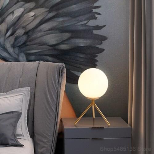 Nordic minimalist personality table lamp Glass creative bedroom bedside study computer desk work decoration LED glass table lamp