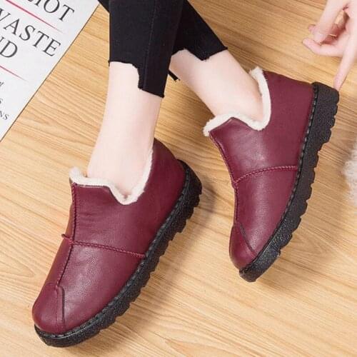 Winter Cotton Shoes Women New Shallow Mouth Anti-slip Flat Bottom Cover Wild Casual Super Warm Boots Two Colors Optional B21-08