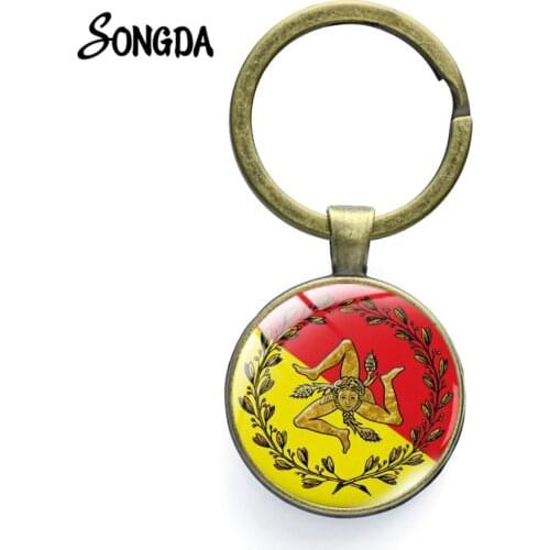 Sicily Trinacria Statement Keychain Glass Round Art Picture Metal Keyring Accessories Best Gift For Friends Bag Trinkets