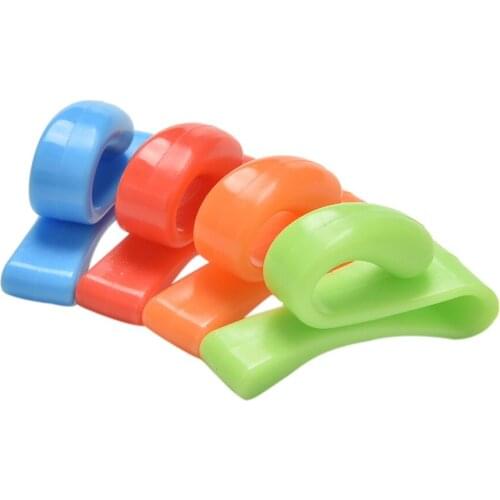 2PCS Plastic Novelty Home Mini Cute Creative Anti-lost Hook Within The Bag Key Storage Holder Rack Robe Hooks Bathroom Hardware