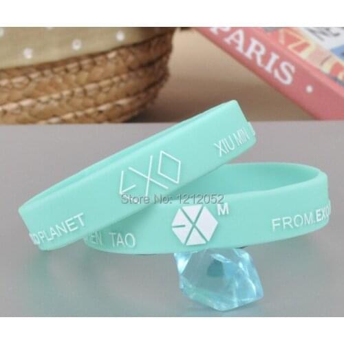 IDGSOAR Bracelets With Charms