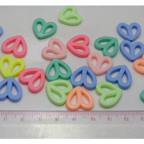 100 Pcs/Pack Mixed Pastel Color Acrylic Hollow Heart Beads Connector Charms 17X15mm