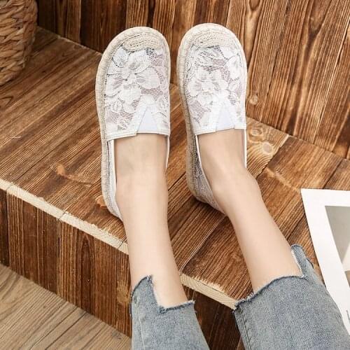 2021 Summer Breathable Womens Canvas Shoes Fashion Slip On Lazy Ladies Loafers Flats Shoes Women New Casual Womens Shoes