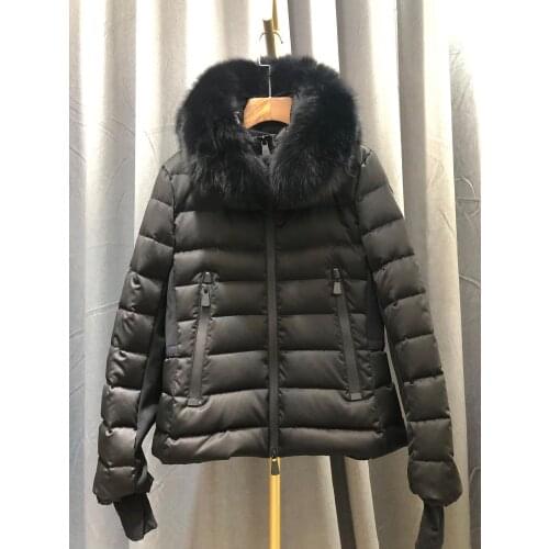 2021 Luxury French Design High Quality Slim Fit Black Ski Down Jacket with Real Fox Fur