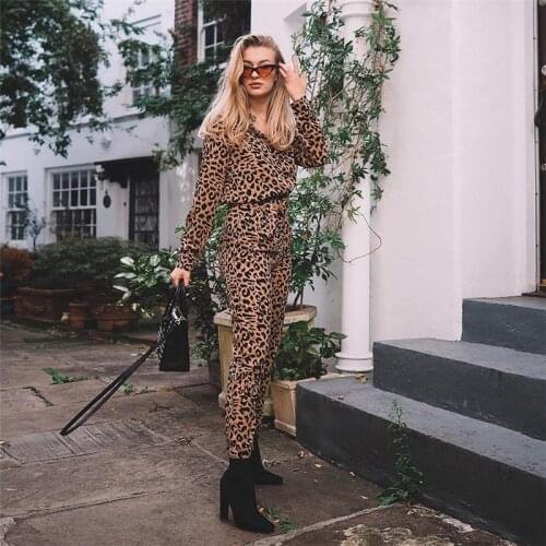2020 Summer New Women Streetwear Long Sleeve Sexy Printed Leopard Jumpsuits Fashion Belt Ladies Jumpsuit Loose High Waist Romper
