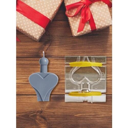 DIY Candle Making Three-Dimensional Heart Candle Mold Rugged Two-Piece Poker Heart Candle Mold Durable Heart Mould Plastic Molds