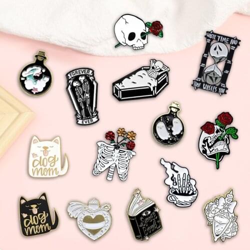 Creative Trendy Skeleton Halloween Oil Drop Lapel Brooch Pin Denim Bag Gift Men Women Fashion Jewelry Clothes Cap Decoration