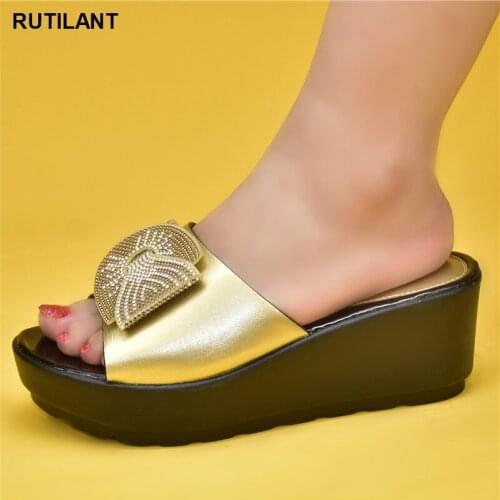 Summer Outdoor Womens Wedges Slippers Slip-On Shoes Woman Peep Toe Breathable Soft Platform Leather Sandals Rhinestone Pumps