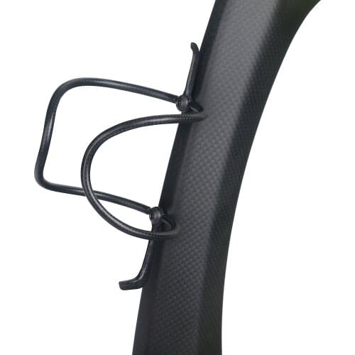 The New Ultra-light Hollow Woven Handmade Carbon Fiber Bicycle Bottle Cage Is Suitable for 72-74mm Bicycle Bottle Holder