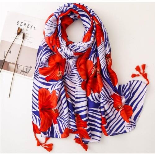 Visrover New Beach Scarves Flower Print Big Scarf Hijab Soft Handfeeling Summer Woman Scarf With Tassel Cotton Handfeeling Shawl