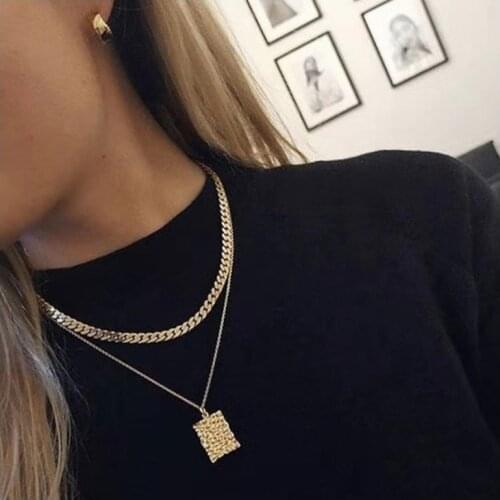 European and American summer popular simple womens generous relief square pendant geometric chain manufacturer wholesale