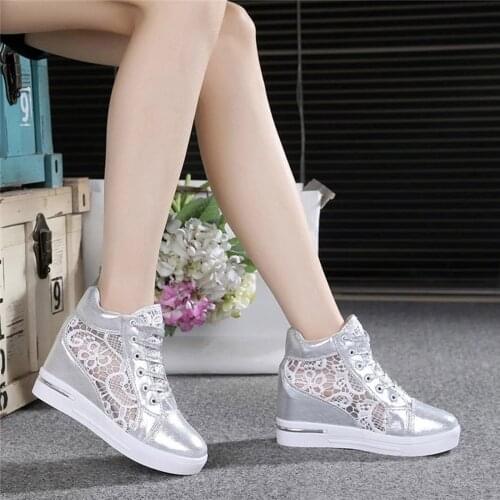 Women Wedge Platform Sneakers Rubber Brogue Leather High heels Lace Up Shoes Pointed Toe Height Increasing Creepers Chaussure