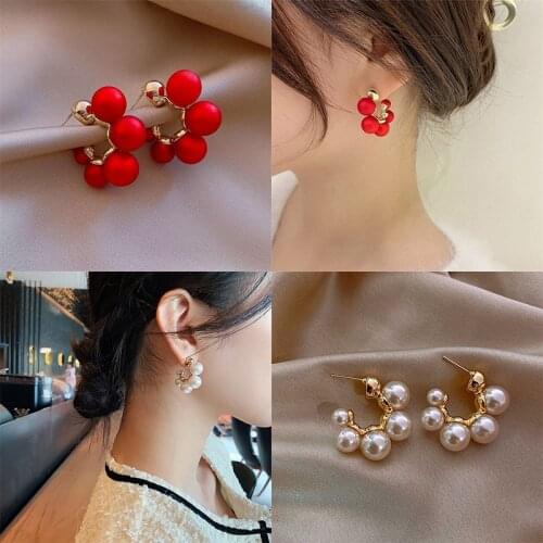 Fashion Earrings Jewelry For Woman Elegant Celebrity Metal Inlaid Pearl Earrings New Luxury Wedding Party
