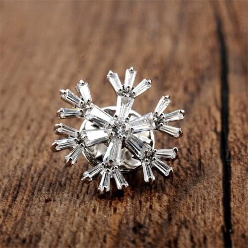Elegant Cute Silver Color Zircon Snowflake Shape Brooch Pin Scarf Accessories Jewelry Anti-glare Zircon Clothes Fixed Pin