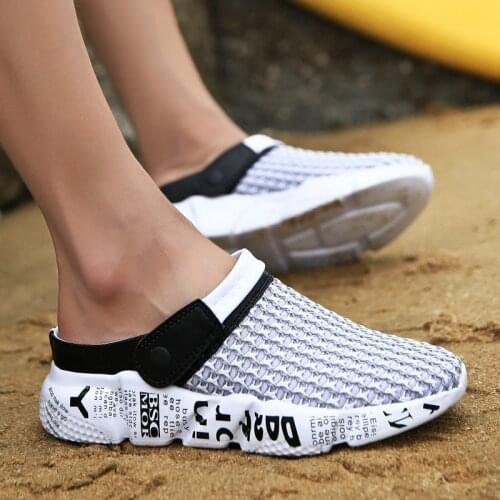YEINSHAARS Summer Mesh Shoes Men Sandals Beach Slippers Clogs Male Sneaker Clogs Man Zuecos Sandalias Zapatos Hombre